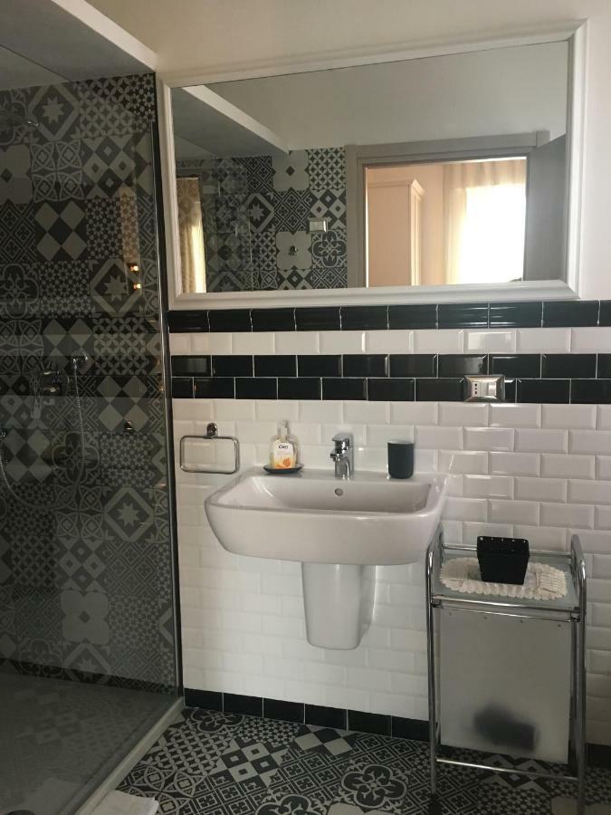 Zonatortona B&B Milánó Kültér fotó