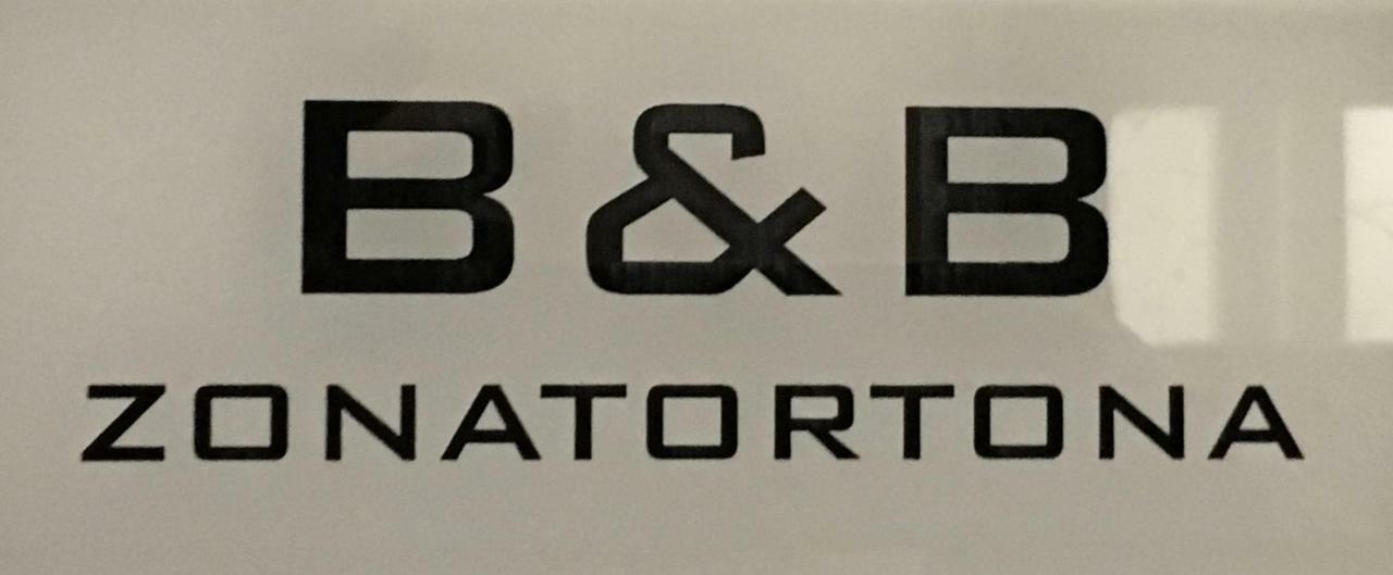 Zonatortona B&B Milánó Kültér fotó
